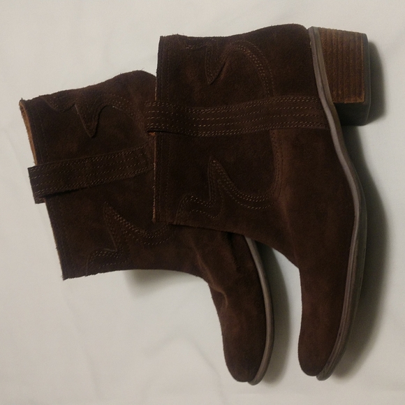 Lucky Brand Shoes - Lucky Brand Terra Western Brown Suede Booties See Size Note